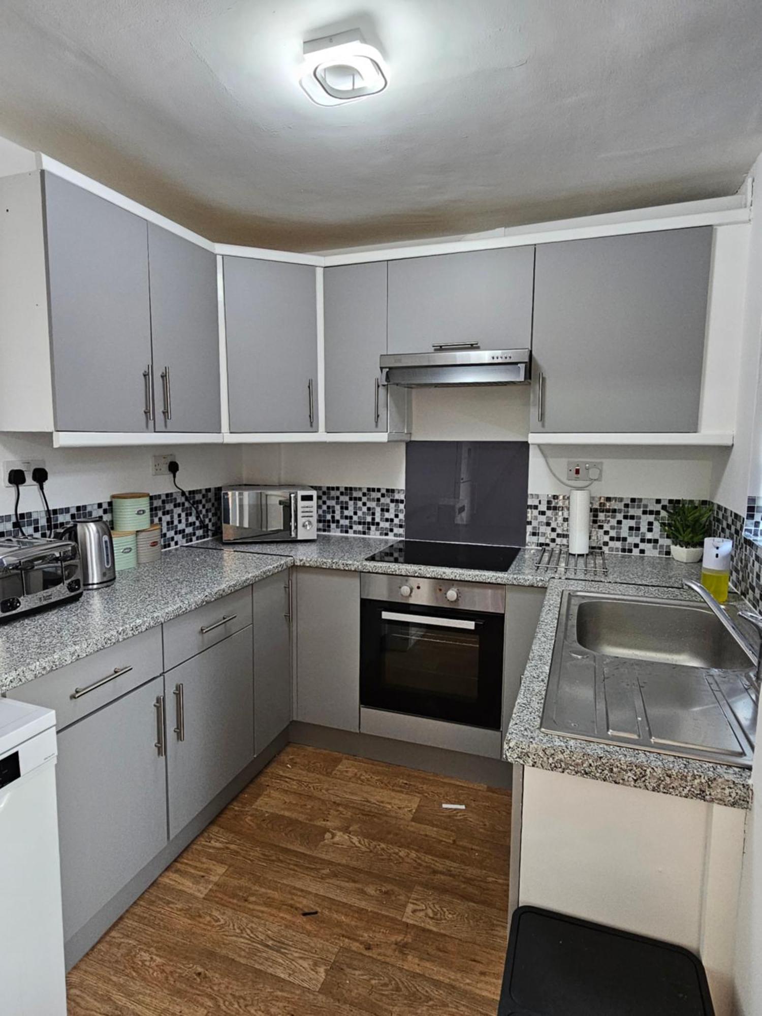 Lushstay Telford - Families, Contractors & Group Of Friends, Long Term Stay Bagian luar foto